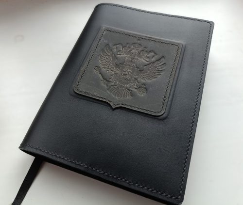 Ежедневник из натуральной кожи с гербом